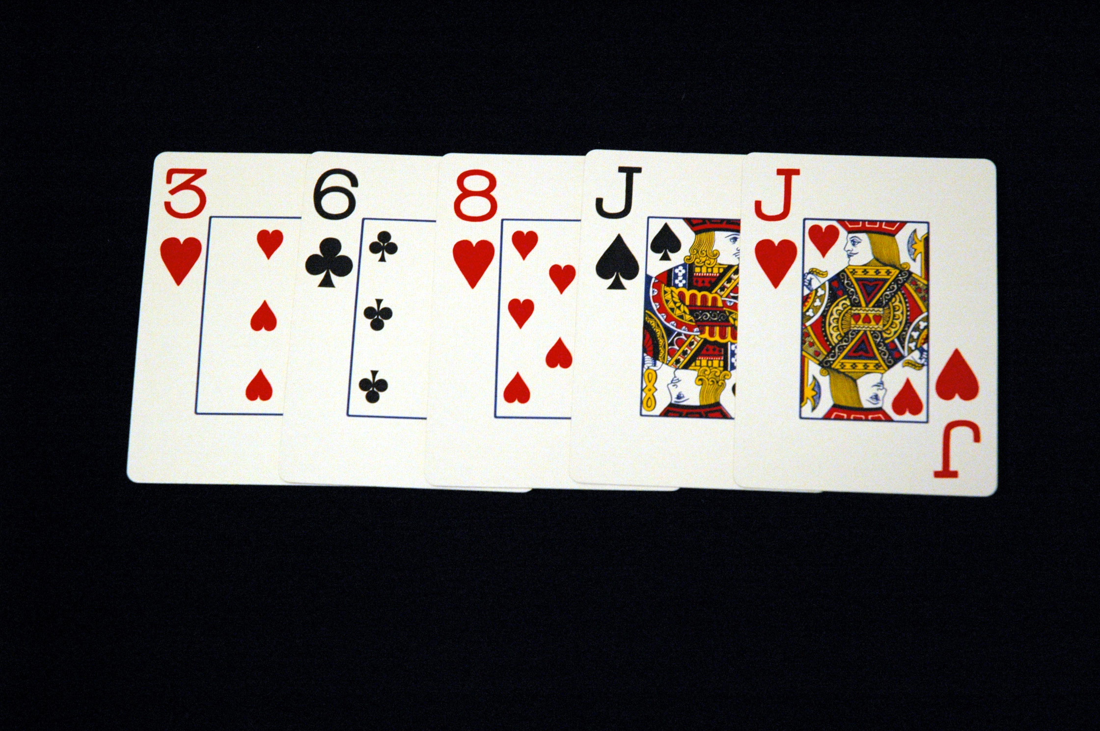 Козырные старшие карты. Две пары в покере. Комбинации в покере. Стрит флеш в покере. Комбинация старшая карта в покере.